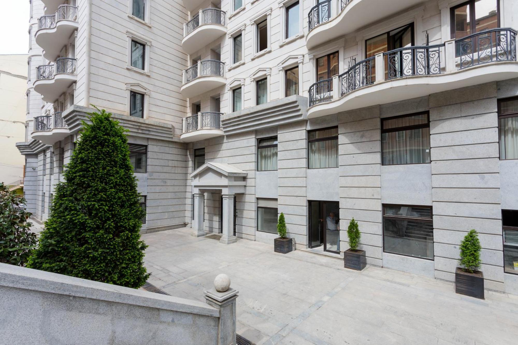 City Luxury Apartment L Tbilisi Exteriör bild