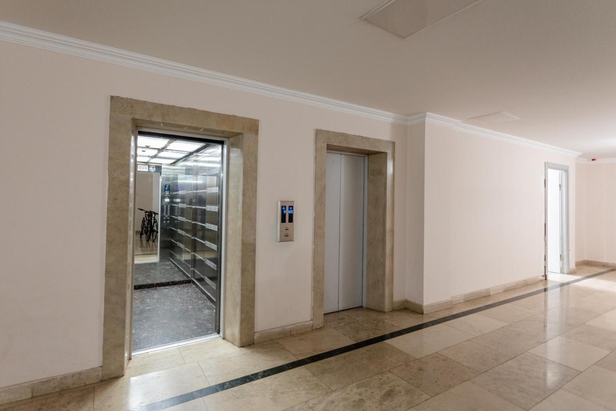 City Luxury Apartment L Tbilisi Exteriör bild